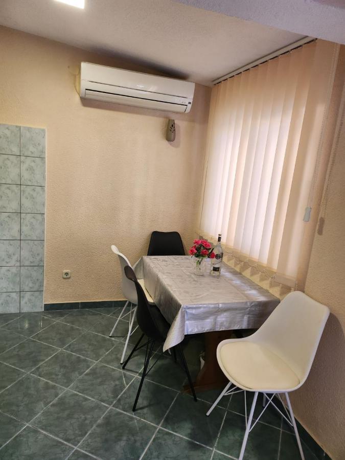 Apartman Gabriel 포드고라 외부 사진